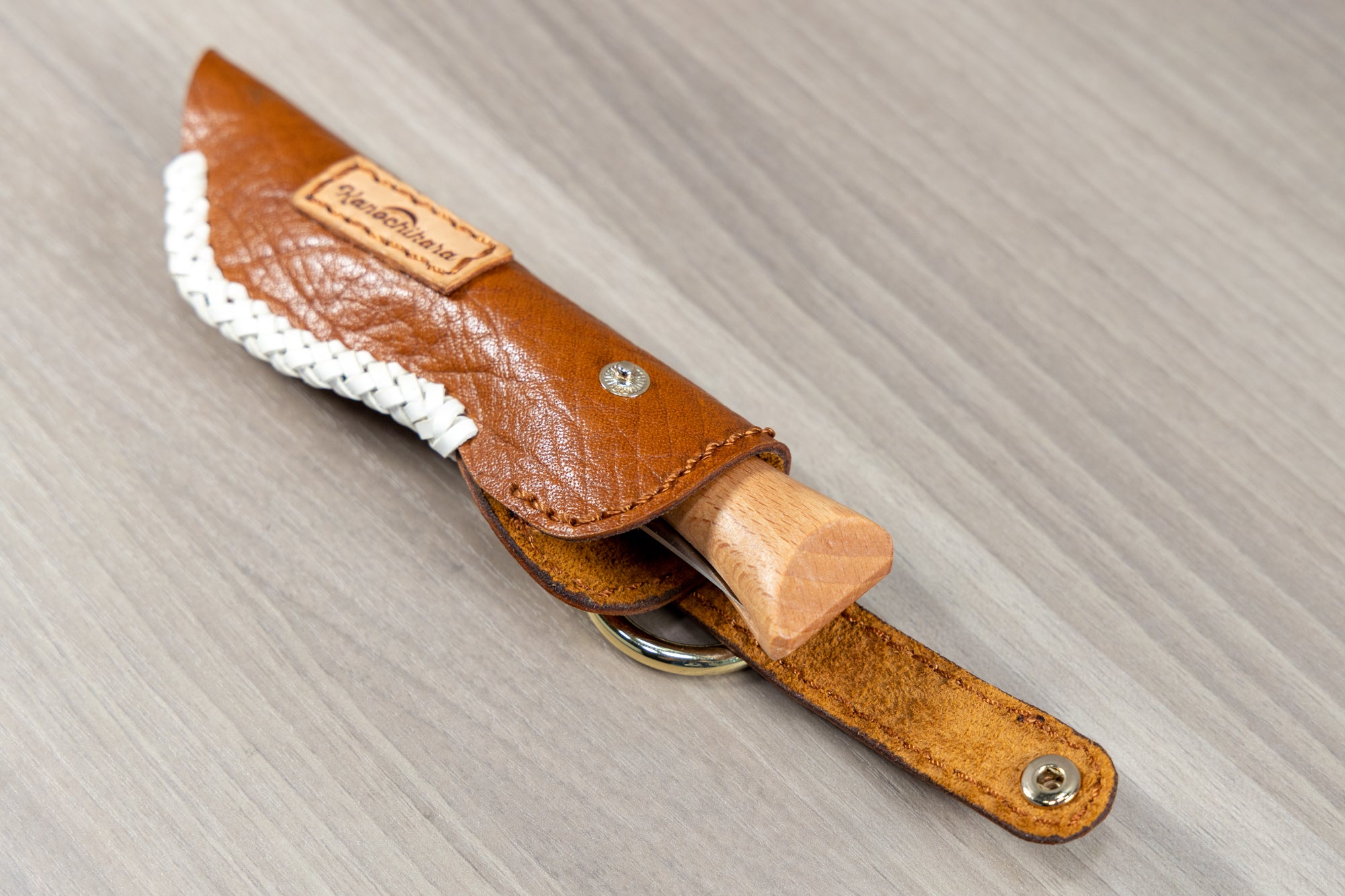 レザーナイフケース（オピネルナイフ専用）【かの地からオリジナル